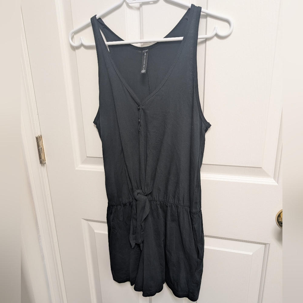 Smash And Tess Hilary Duff Black Shorty Lauren Romper XS - Picture 2 of 5